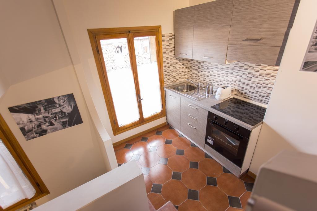 Residenza Ariosto Depandance By Studio Vita Bologna Phòng bức ảnh